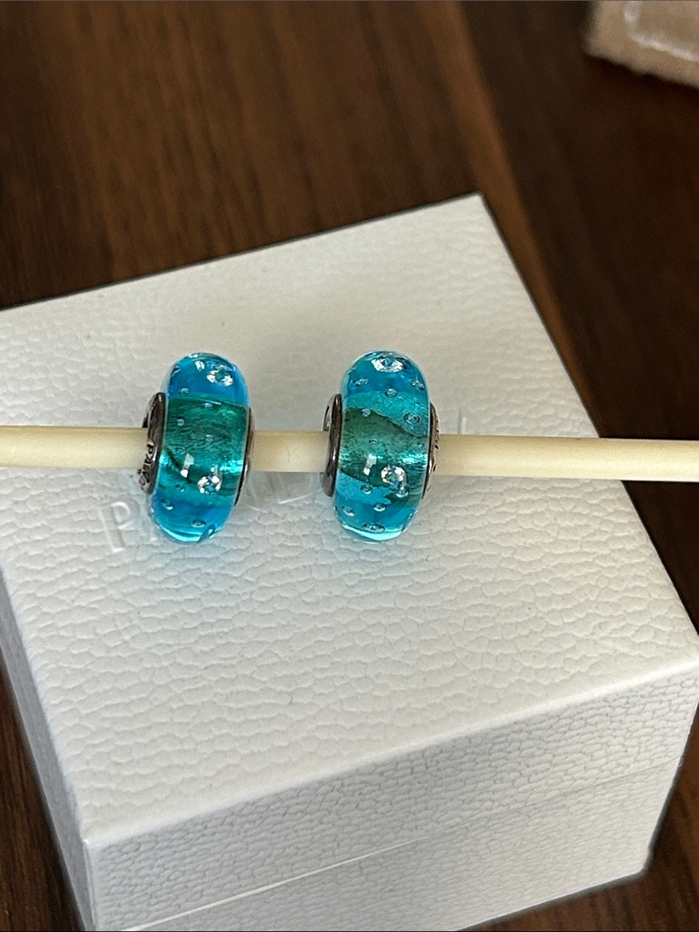 Pandora sparkle bubble turquoise blue bead